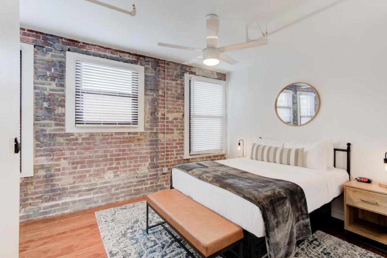 Apartment Sophisticated Downtown