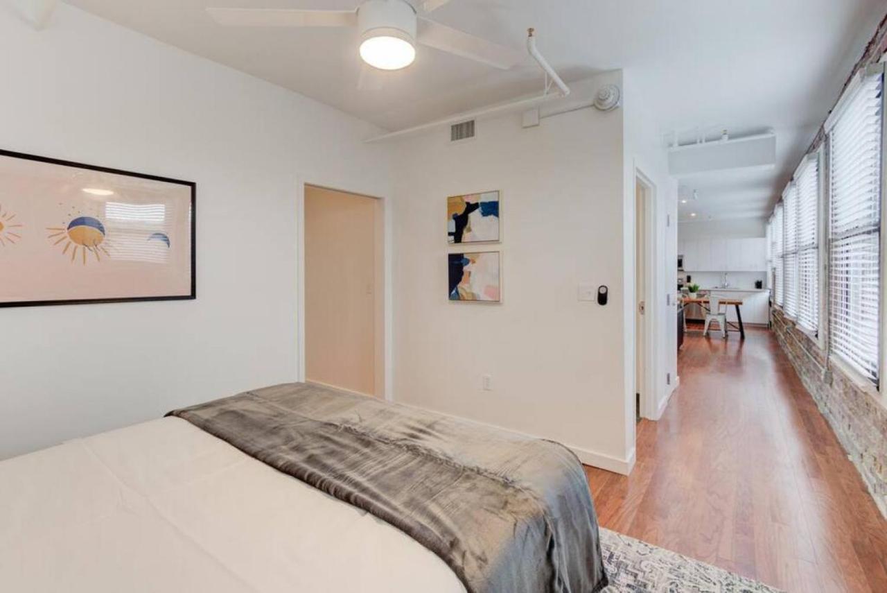 Apartment Sophisticated Downtown Memphis