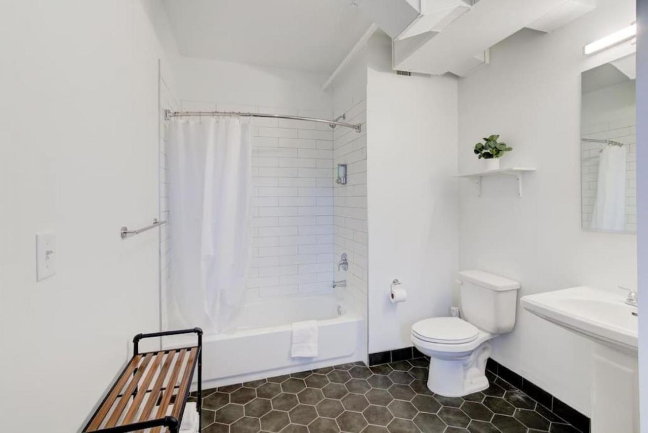 Sophisticated Downtown Apartamento